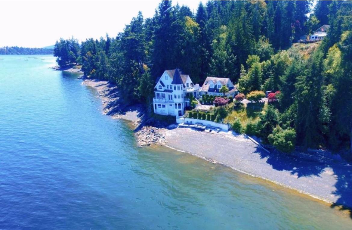 Walkon Waterfront Castle Cove Inn Chemainus Kültér fotó